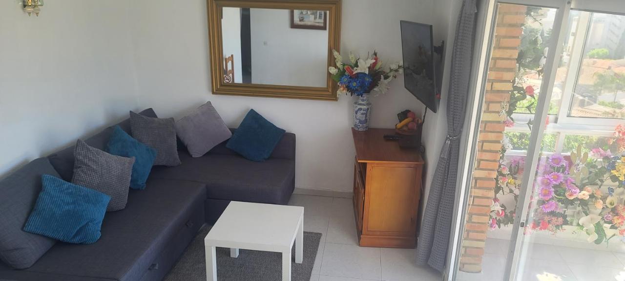 ベナルマデナAcuario Shared Flat Piso Compartido Est Partage الشقة مشتركةアパートメント エクステリア 写真
